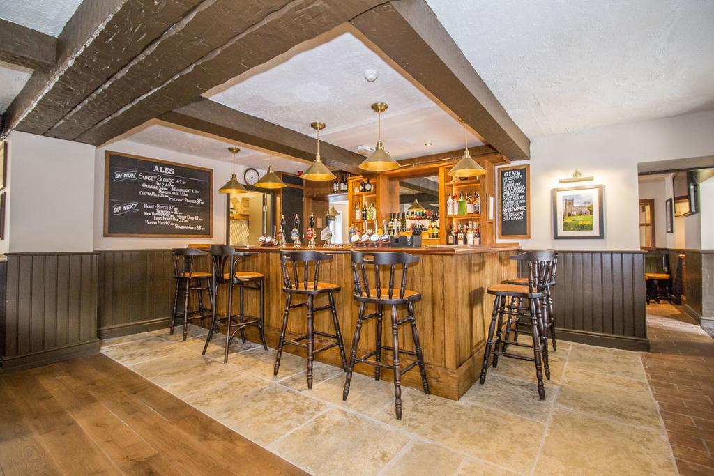 Craven Heifer Hotel Ингълтън Екстериор снимка
